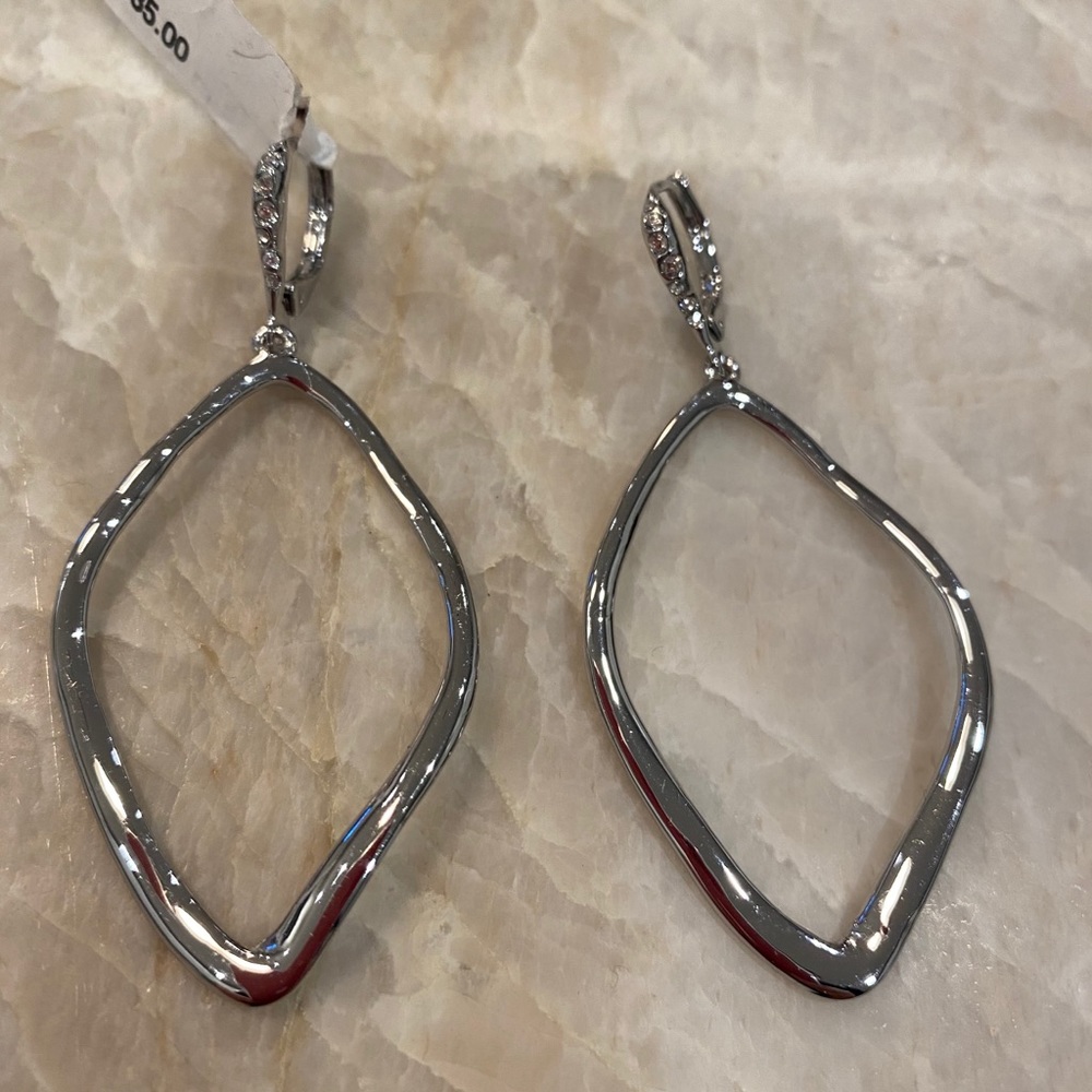 Earings